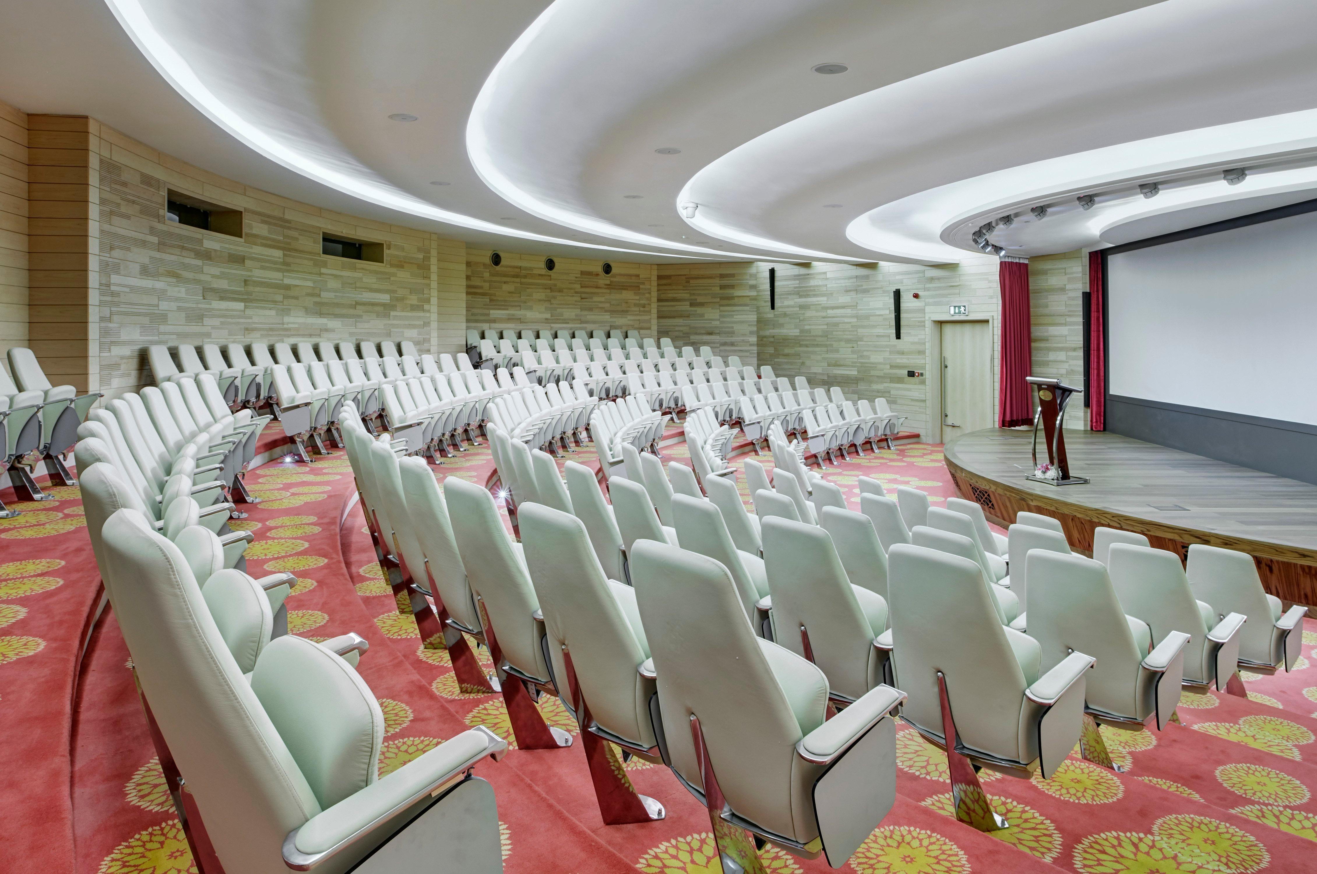 Crowne Plaza Kuwait Al Thuraya City By Ihg Kuwait City Екстер'єр фото