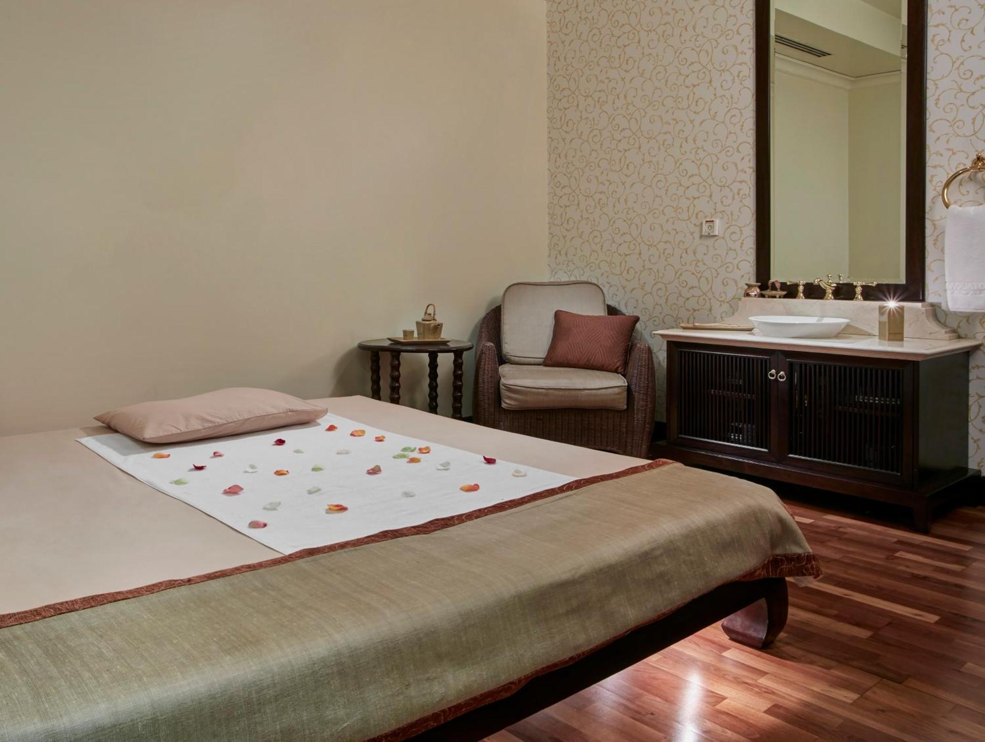 Crowne Plaza Kuwait Al Thuraya City By Ihg Kuwait City Екстер'єр фото